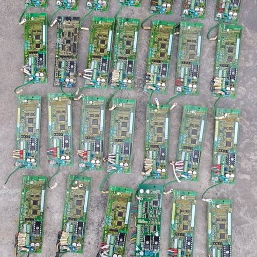 溢价-安川PG-B2 。用。2一张