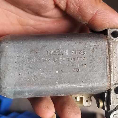 【请询价】德国制造的升降器电机12V电压型号0130