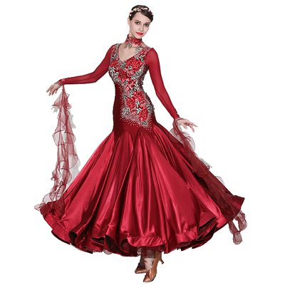 以琳飞儿高级定制奥钻演出服奥钻