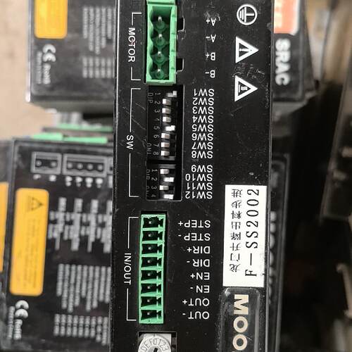 溢价-MOONS(鸣志)SRAC2型步进电机驱动器，工业自动化领域