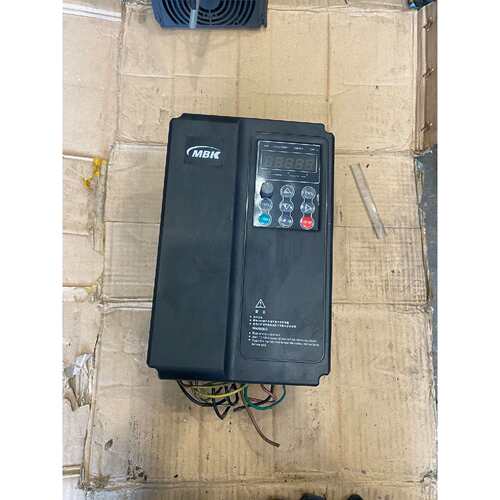【议价-可维修】深圳默贝克变频器MBK300-4R0G/5R5PT4，4KW