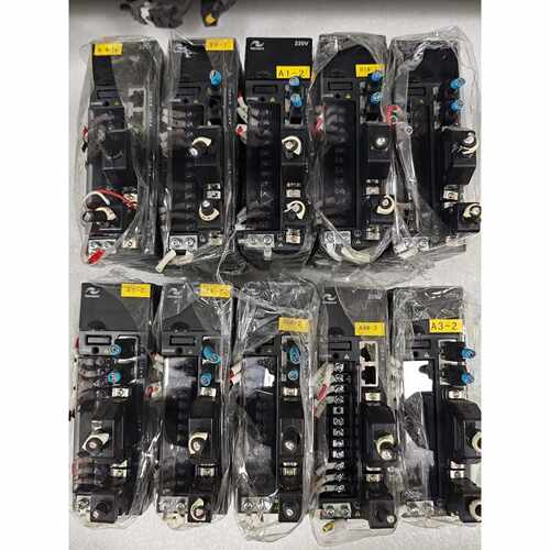 询价IS620PS2R8I-C，汇川伺服驱动器，，成色漂