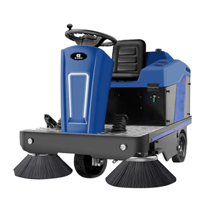 【公园清洁车】电动扫地机工厂用物业道路环卫驾驶式公园清扫车
