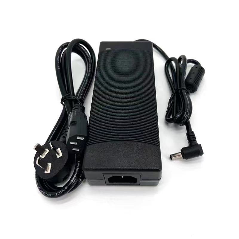 A款汽车CD机改装家用电源适配器 车机音响家用220V转12V10A电源