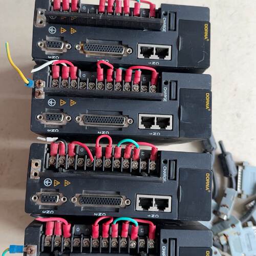 议价4台东菱驱动器EPS- B2-0D75AA-A000-S适用