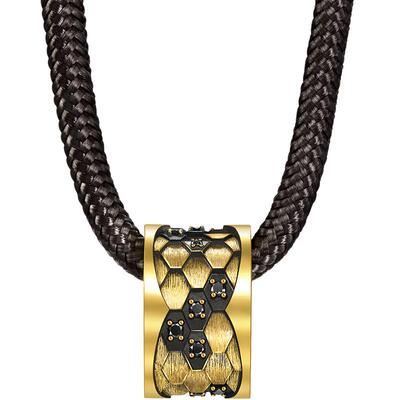 周生生黄金NOIR酷黑系列足金镶嵌黑钻(处理)本命年蛇纹项链95498Z