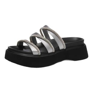 星期六厚底凉拖鞋女夏季外穿年新款时尚水钻细带露趾一字拖鞋