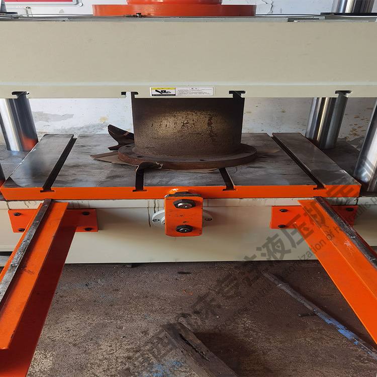 三梁液压机100t200t300吨可移动工作台液压机金属拉伸成型油压机