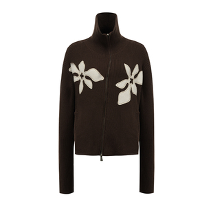 APRIORITY先验 艾雅娜永不凋零的鲜花贴布绣高领拉链毛衣外套