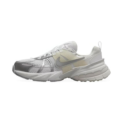 耐克/Nike V2k Run 女款银白低帮时尚休闲运动跑步鞋 FD0736-104