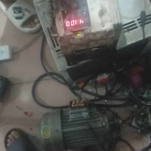 正弦变频器EM630-011-3B，11KW，已改成220V