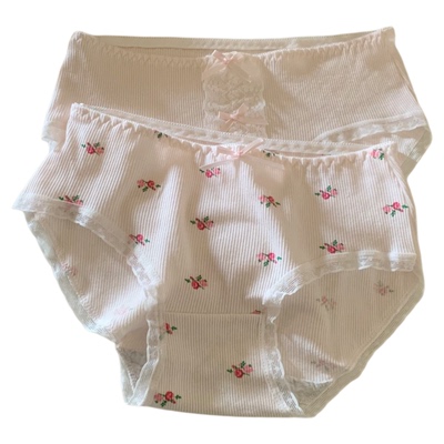 ”29.9五条“碎花可爱少女学生舒适中低腰内裤纯棉花朵可可爱爱