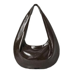 BALIANG「捌樑」 捷'Convenient' 椭圆蜡面暗纹蛋蛋包挎包