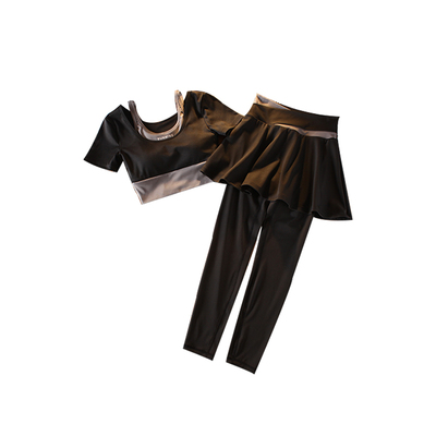 含胸垫瑜伽服套装短袖裙裤假两件