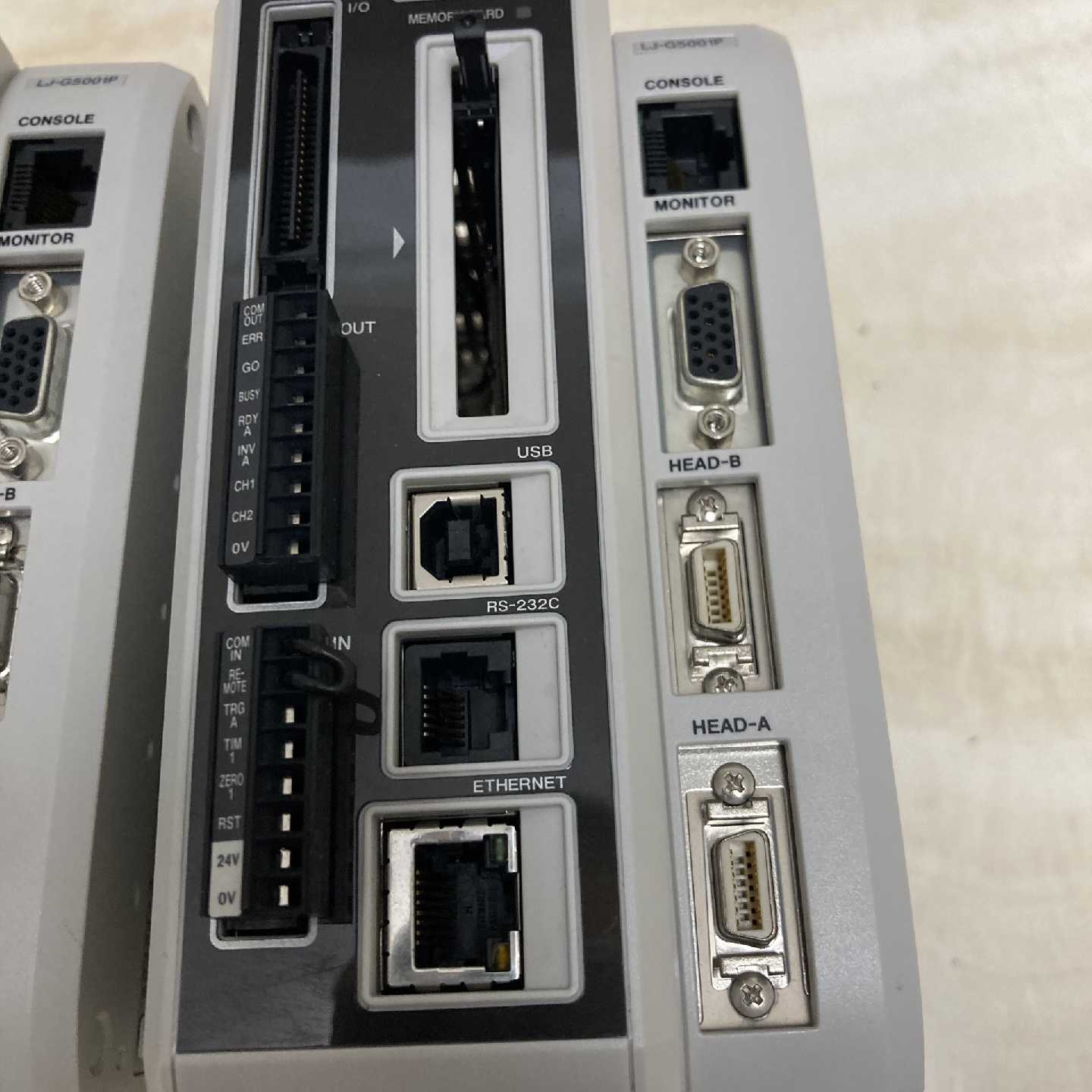 议价基恩士控制器LJ-G5001P,实物拍摄2个,日本原装进口。