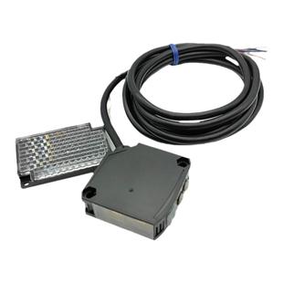 漫反射光电开关E3JK-DR11 DR12继电器输出TR11RR12红外光感应开关