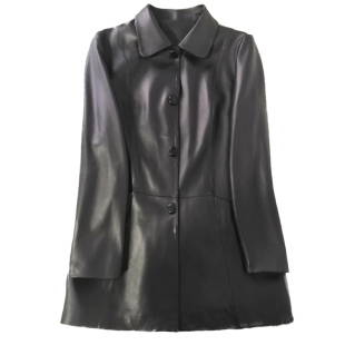 真皮皮衣外套女士2025春秋新款中老年妈妈大码海宁绵羊皮短款风衣