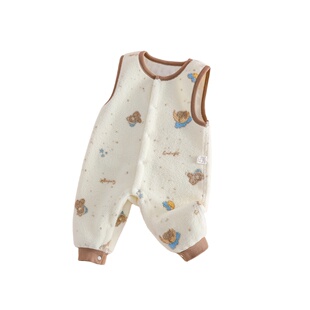 一岁宝宝可爱超萌套装背带裤婴儿小月龄加绒大屁屁裤子帅气衣服秋