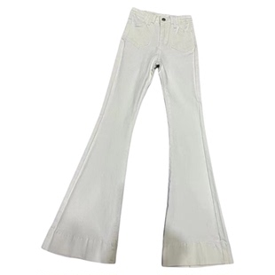 图图小有名气实拍白色微喇叭牛仔裤版型超好显身材简约现货当天发