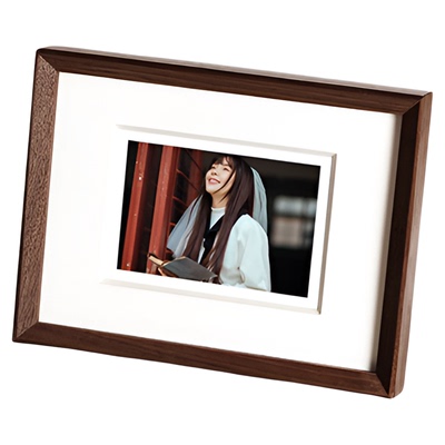 实木婚纱照摆台，结婚相框必备