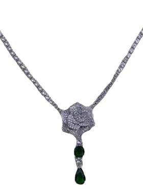 莫桑石祖母绿山茶花项链