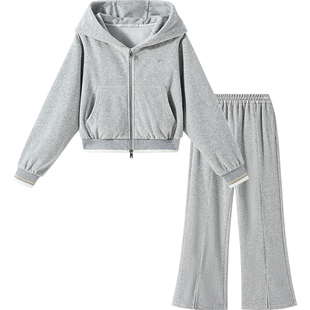 英氏女童套装2026春装新款儿童洋气微喇裤休闲运动外套学院两件套