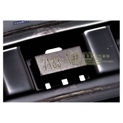 桥田|贴片 HT7133 HT7133-1 三端稳压管 SOT-89 (20只)