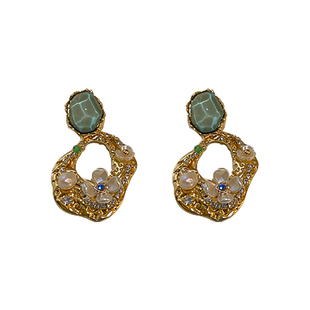 珍珠花朵港风夸张大耳钉中古耳环小众设计感高级复古耳坠耳饰女