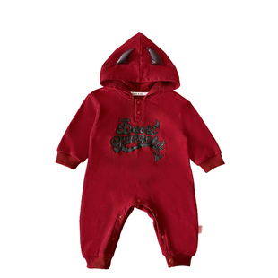 男宝婴儿衣服秋季百天周岁连体衣秋款新生儿a类外出服秋装爬爬服