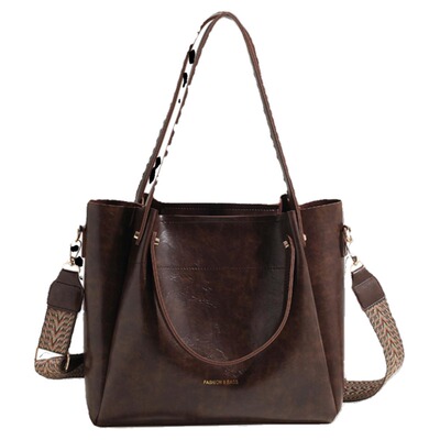 春夏新款大容量手提包包女2025复古单肩腋下包复古通勤斜挎水桶包