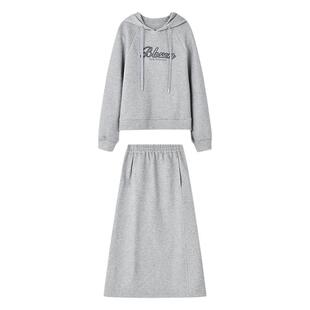 秋水伊人休闲运动套装2025年冬季新款女装卫衣半身裙时尚两件套