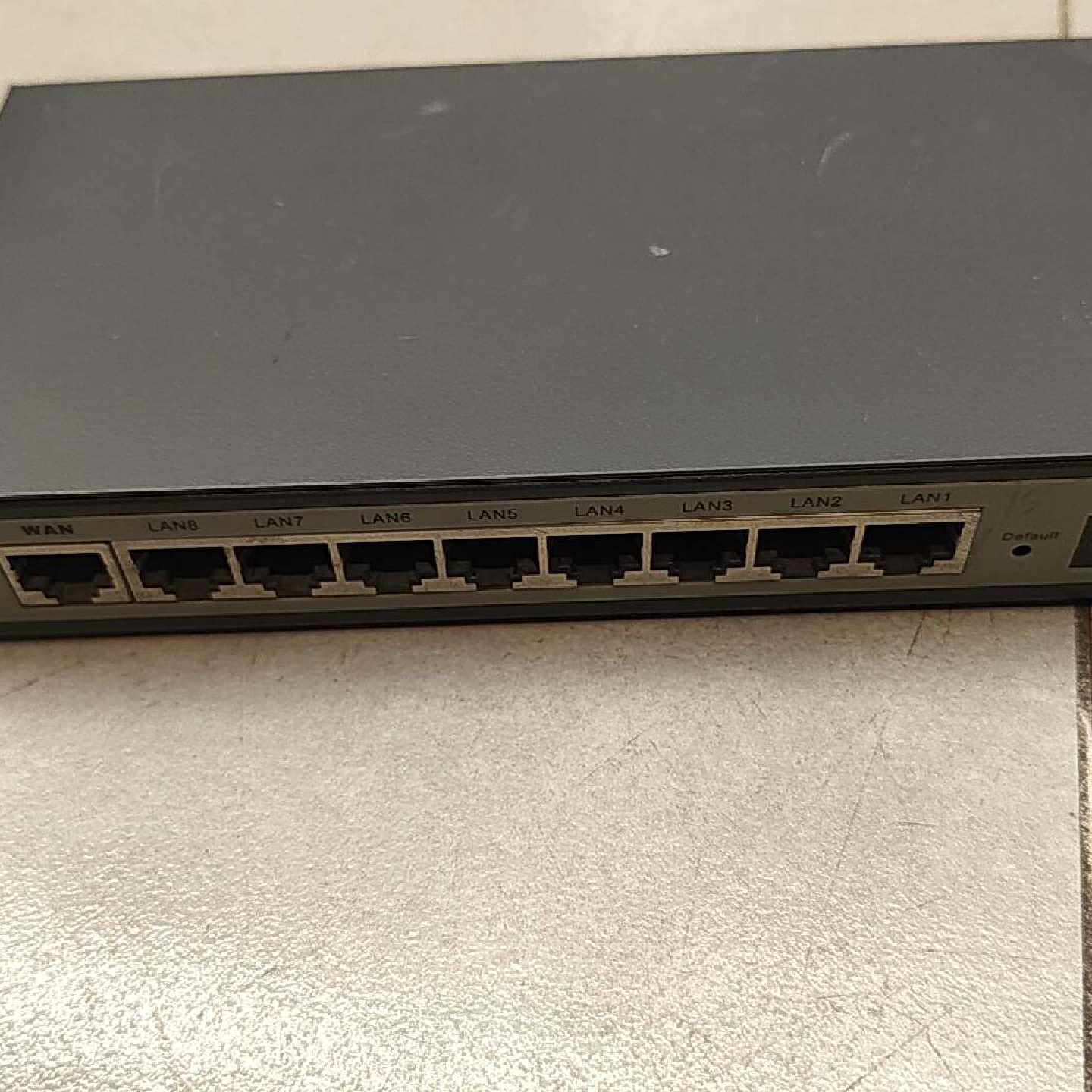 议价磊科NR238有线路由器。功能正常，售出不退