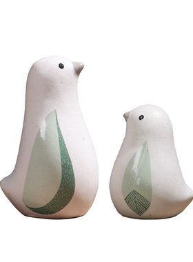 陶瓷轻奢简约手工彩绘装饰摆件