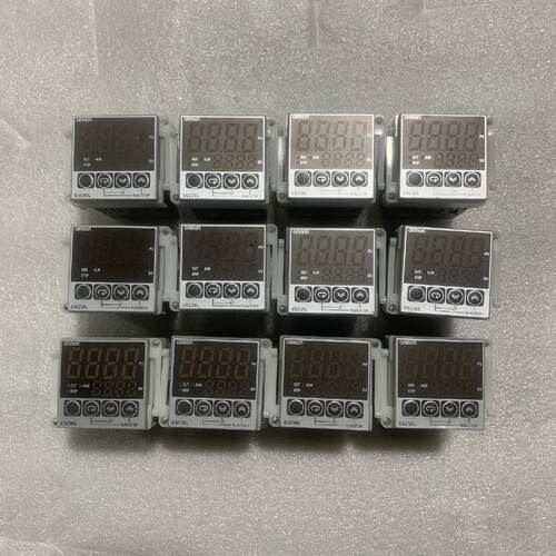 【询价】温控器E5CWL-Q1TC，成色如图，质量，需适用