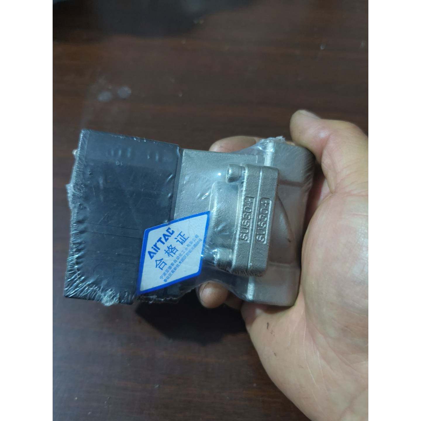议价全新正品亚德客电磁阀水阀2S150-15