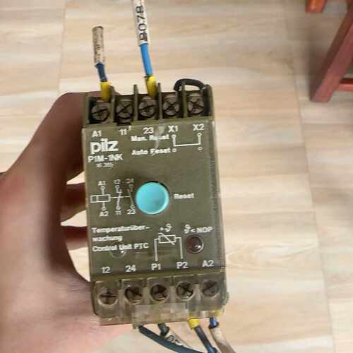 溢价-Pilz皮尔兹P1M-1NK，物品实图拍摄，具体详情如