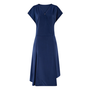 BCBG夏万千裙装映波时髦简约通勤弹力缎面垂感连身袖A字裙连衣裙