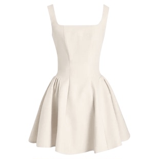 吊带连衣裙女清纯短款收腰小裙子初恋绝美miu系千金白色生日礼服