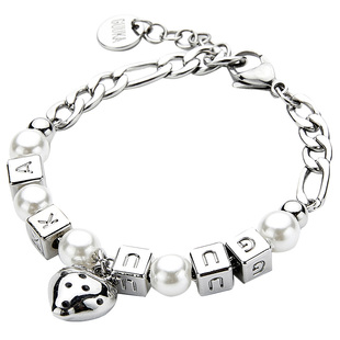 高越同款GUUKA潮牌方块字母手链男女同款rapper爱心草莓珍珠手链