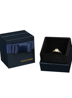 单盒刻骨首饰礼品和拍下