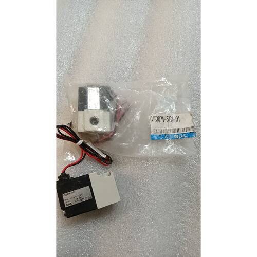 电磁阀VT307-5G1-01 实物图有几台没有外-询价
