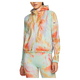 Nike耐克官方正品LIGHTWEIGHT 轻薄女子连帽运动外套 DM7712-379