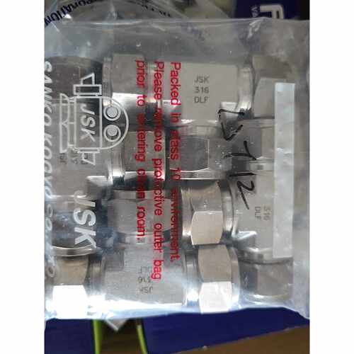 溢价-JSK34卡套三通未封20个