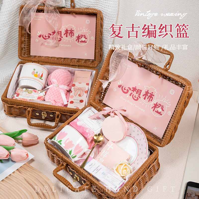 复古藤编手提篮结婚伴野餐田园小感风实用送礼伴娘编高级手礼品篮