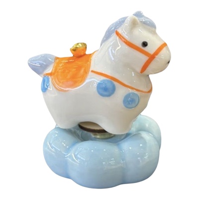 时来运转陶瓷旋转小马桌面摆件