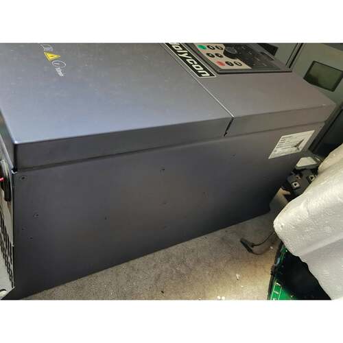 溢价-45KW东力变频器CT100F4T45G成色不错
