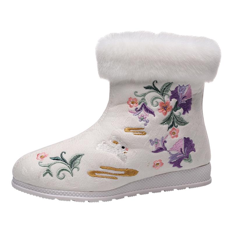 汉服鞋女冬加绒雪地靴平底老北京布靴绣花鞋古风棉靴古装明制短靴