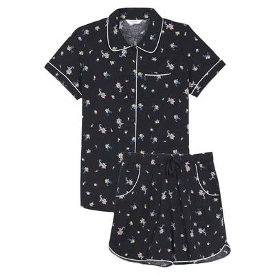 时尚印花设计短袖睡衣裤罗丝美女