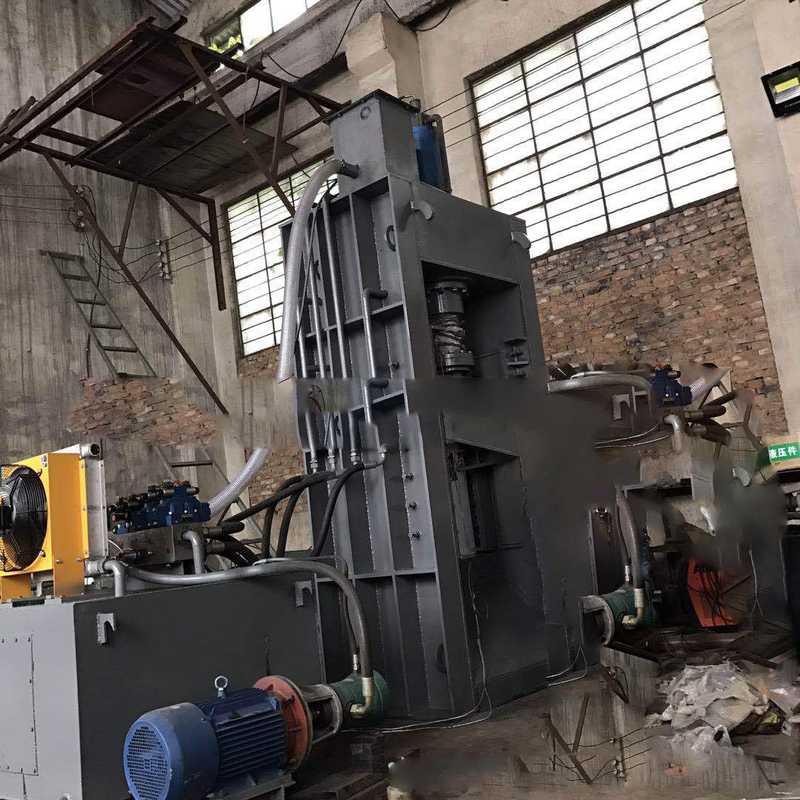 500吨废钢龙门剪切机 重型废铁龙门切断机 液压推料龙门剪切机