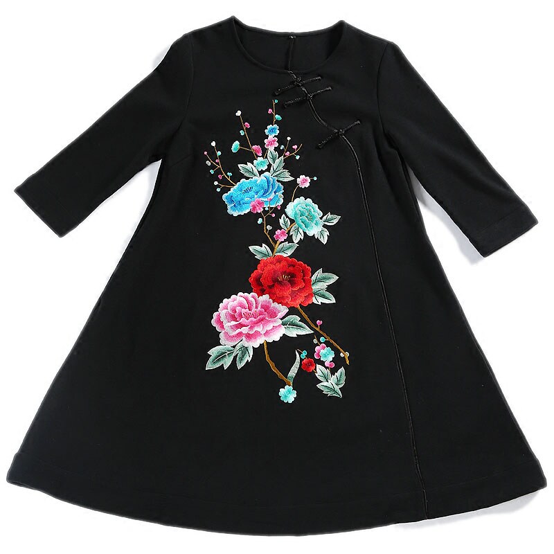 新中式连衣裙春秋款安娜滕复古国风盘扣刺绣宽松显瘦民族风中长裙